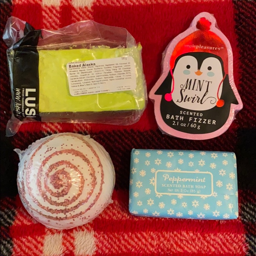 Lush/bath product bundle